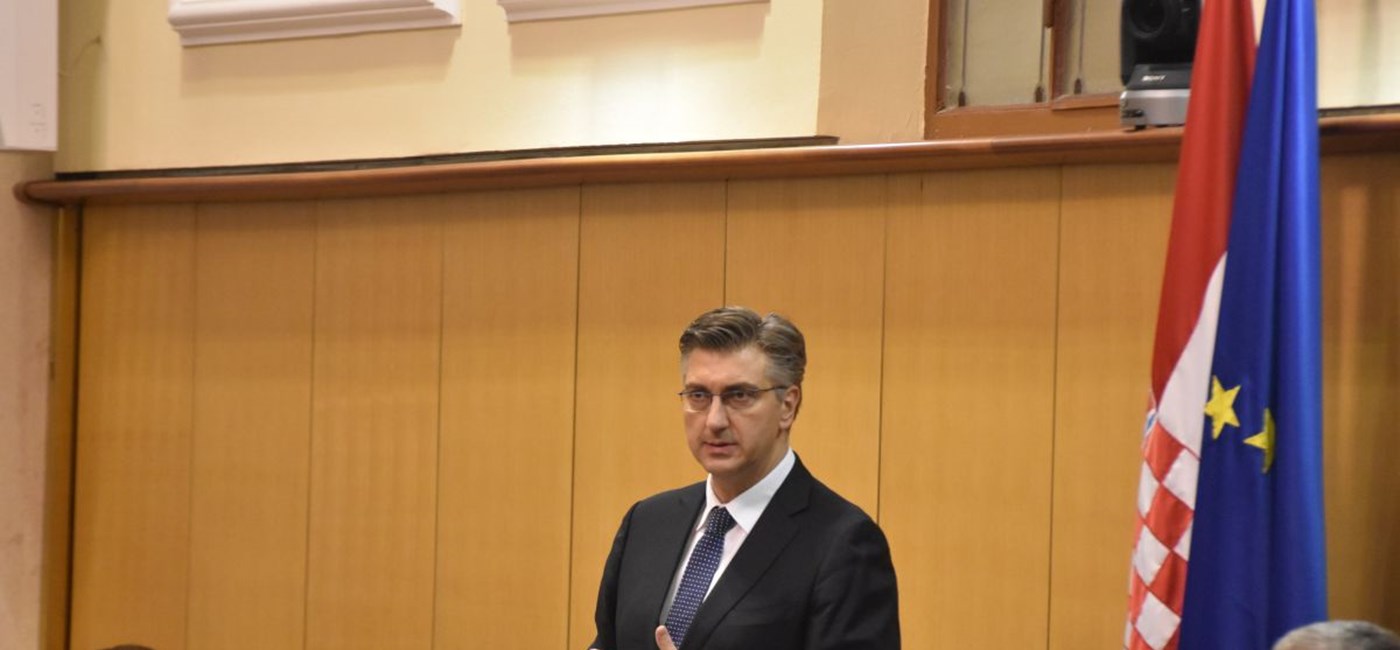 U dvije godine mandata ove Vlade prosječna plaća narasla čak 639 kuna, od 2009. do 2016. godine 330